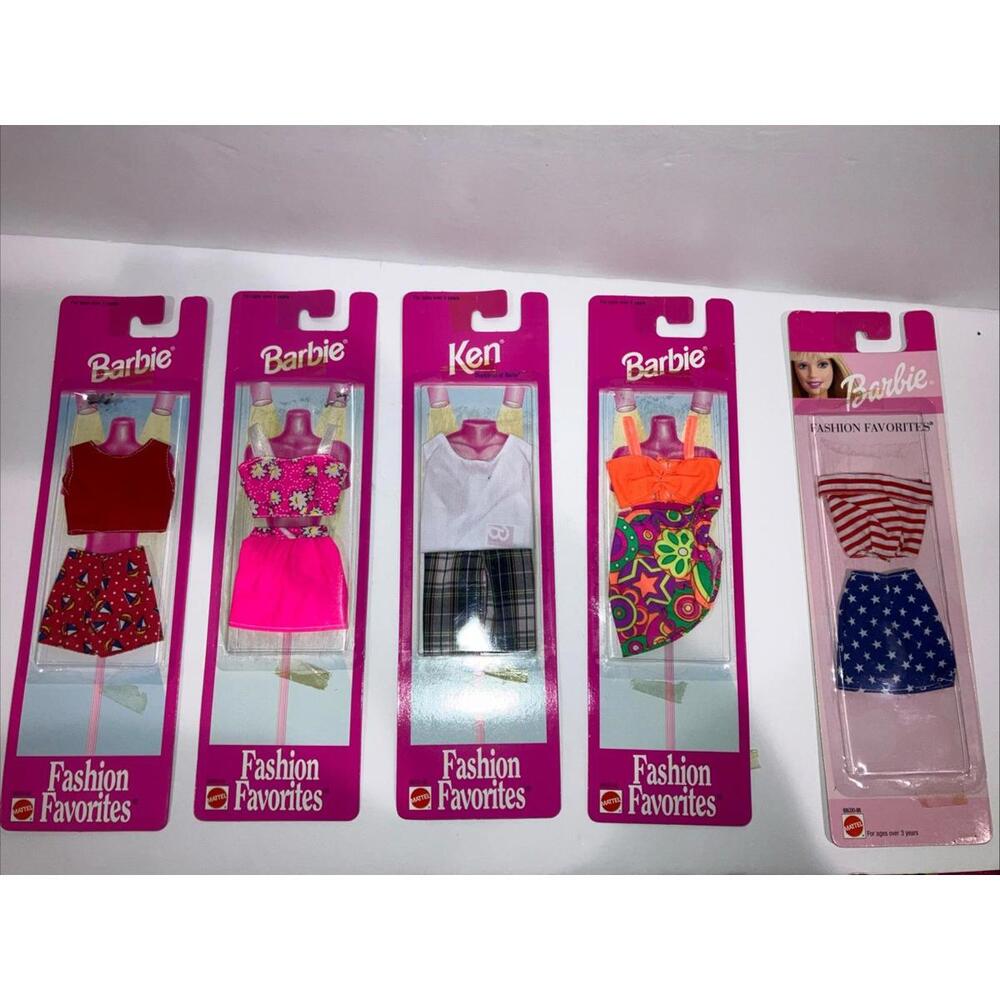 Lot Of 5 VINTAGE 1996 Barbie Fashions Favorites Different Outfits  NEW in Cards